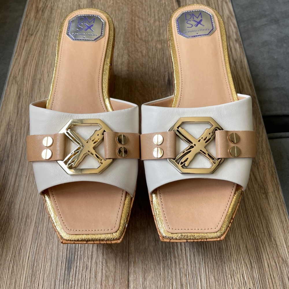 Donald Pilner Sandals
